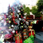 img_0029-sleigh-and-tree-in-lt-atrium